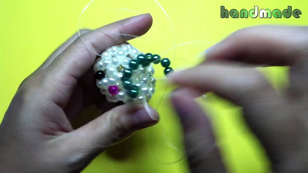 Kết con thỏ đầm hạt cườm (2/4)