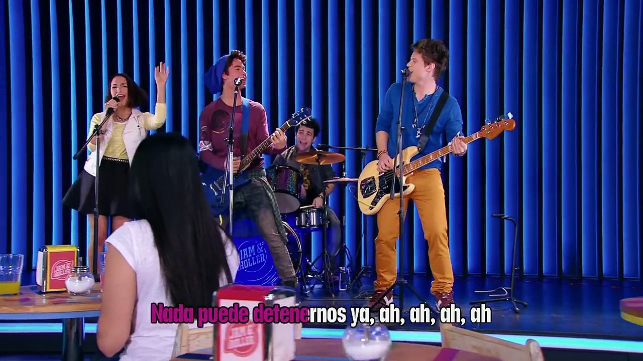 Simón, Nico, Pedro y Flor cantan Un destino - Momento Musical (con letra) - Soy Luna (4)