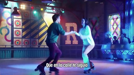 Gastón y Delfina cantan Corazón - Momento Musical (con letra) - Soy Luna (2)