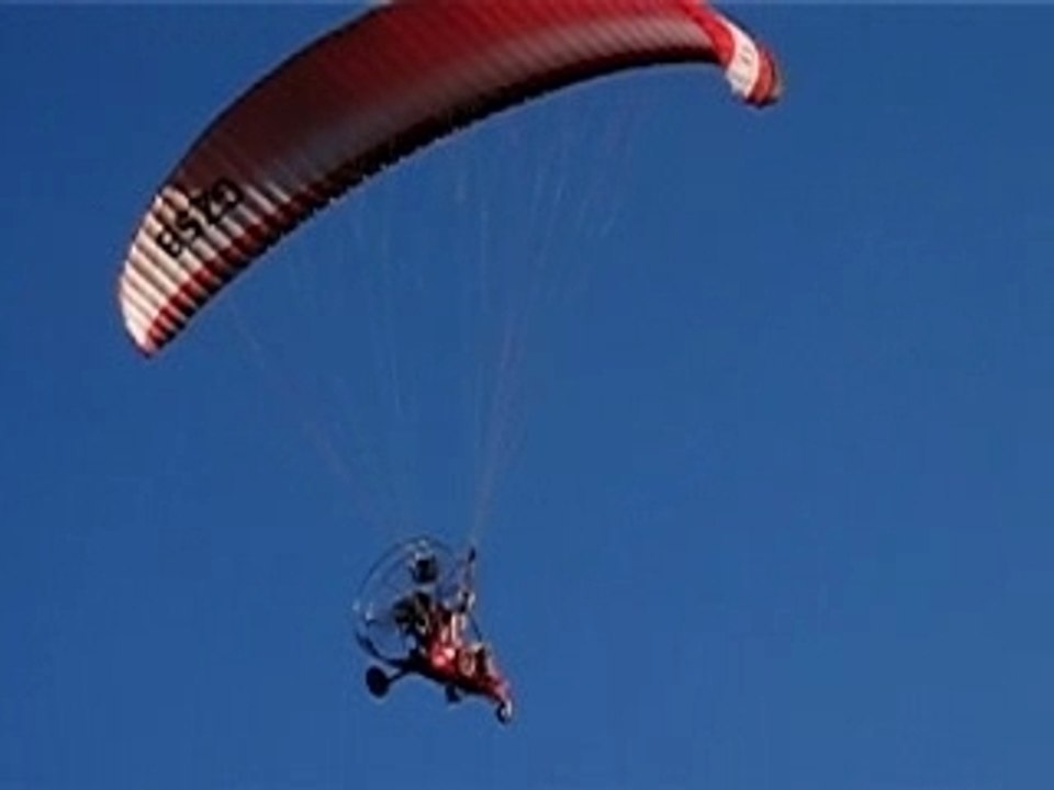 Passage Vertical En chariot paramoteur