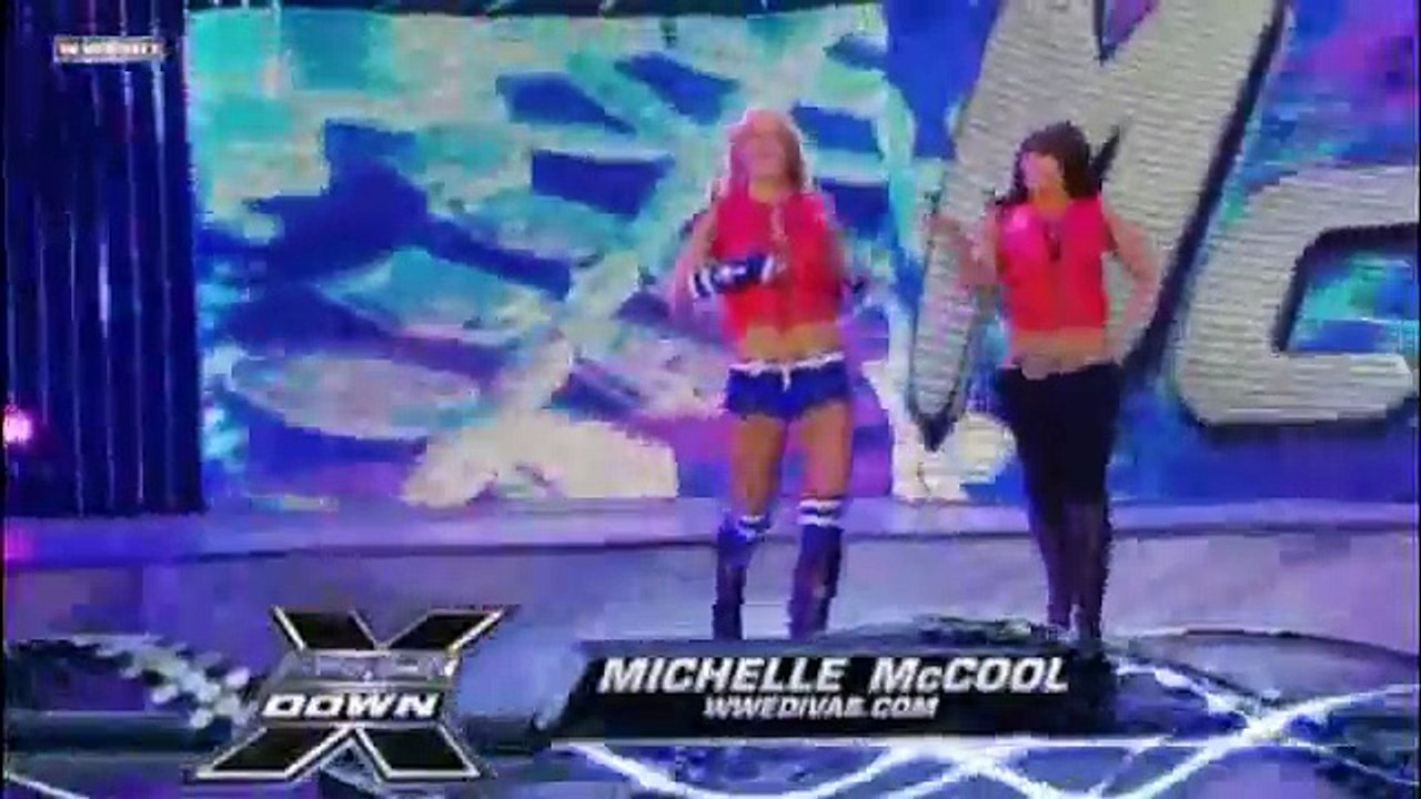 Michelle McCool vs Mickie James ( Vickie helps Michelle )