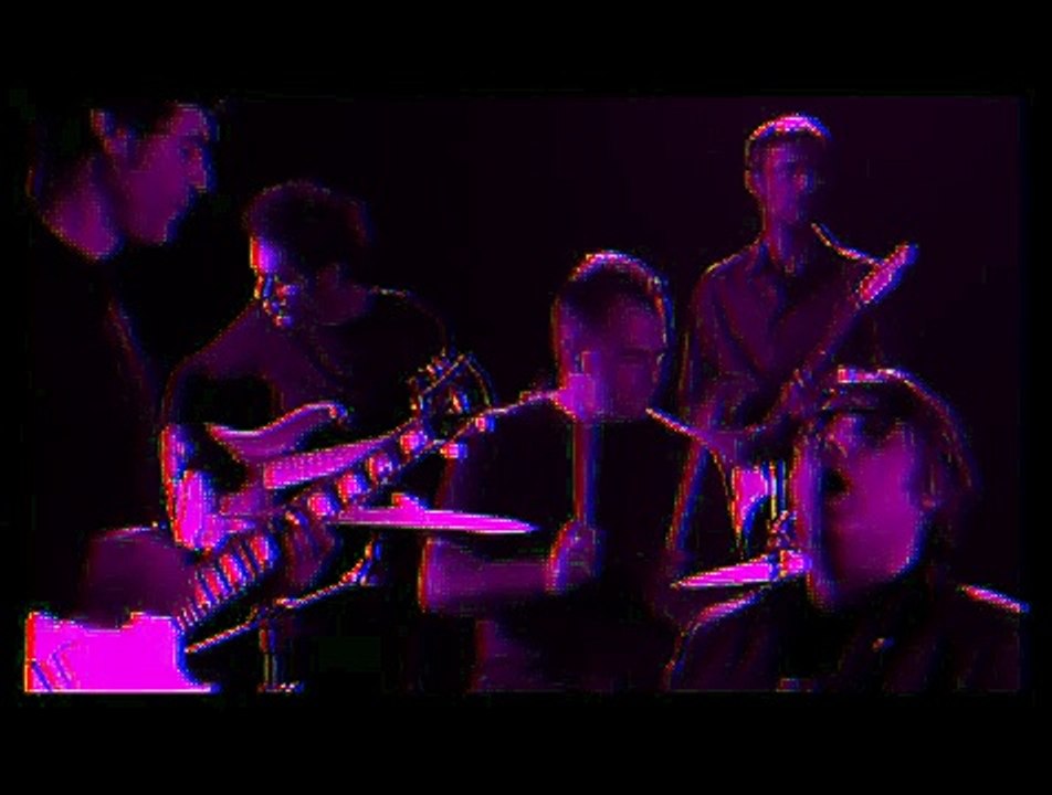 Διάφανα Κρίνα - Με Ρωτούν Οι Χειμώνες  (Video Clip)