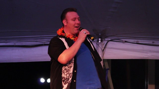 Scott Michael sings 'Can't Help Falling In Love' Elvis Week 2016