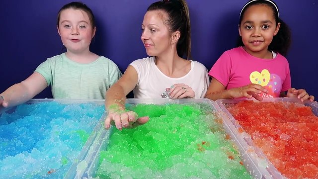 Gross Gelli Baff Toy Challenge - Warheads Extreme Sour Candy - Surprise Eggs - Disney Toys