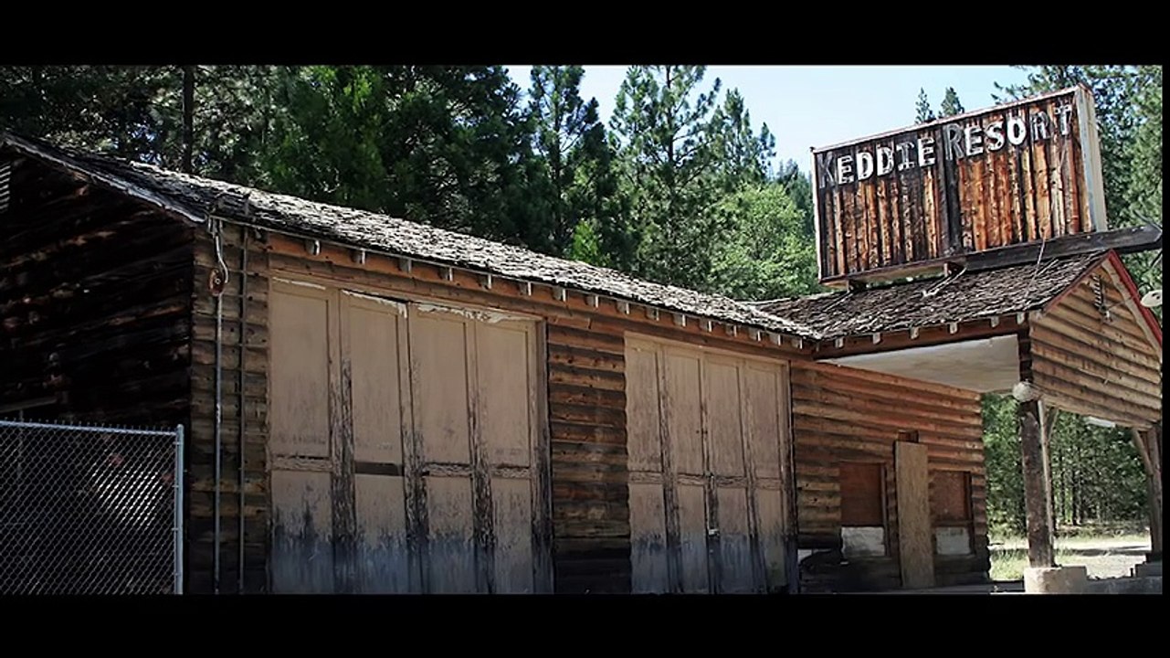 10 REAL Stories Behind Terrifying Horror Films