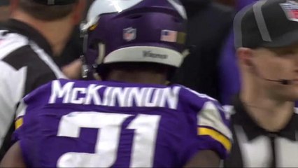 Jerick McKinnon rushes for 36-yard gain