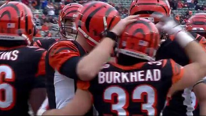 Rex Burkhead rushes up the middle for 5-yard touchdown