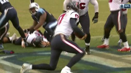 Brock Osweiler scrambles up the middle for 1-yard TD