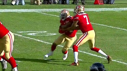 Bobby Wagner recovers fumble by Colin Kaepernick