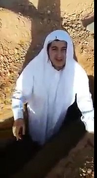 اللهم من ساهم في نشر هذا المقطع فاجعل قبره روضة من رياض الجنة ولا تجعله حفرة من حفر النار