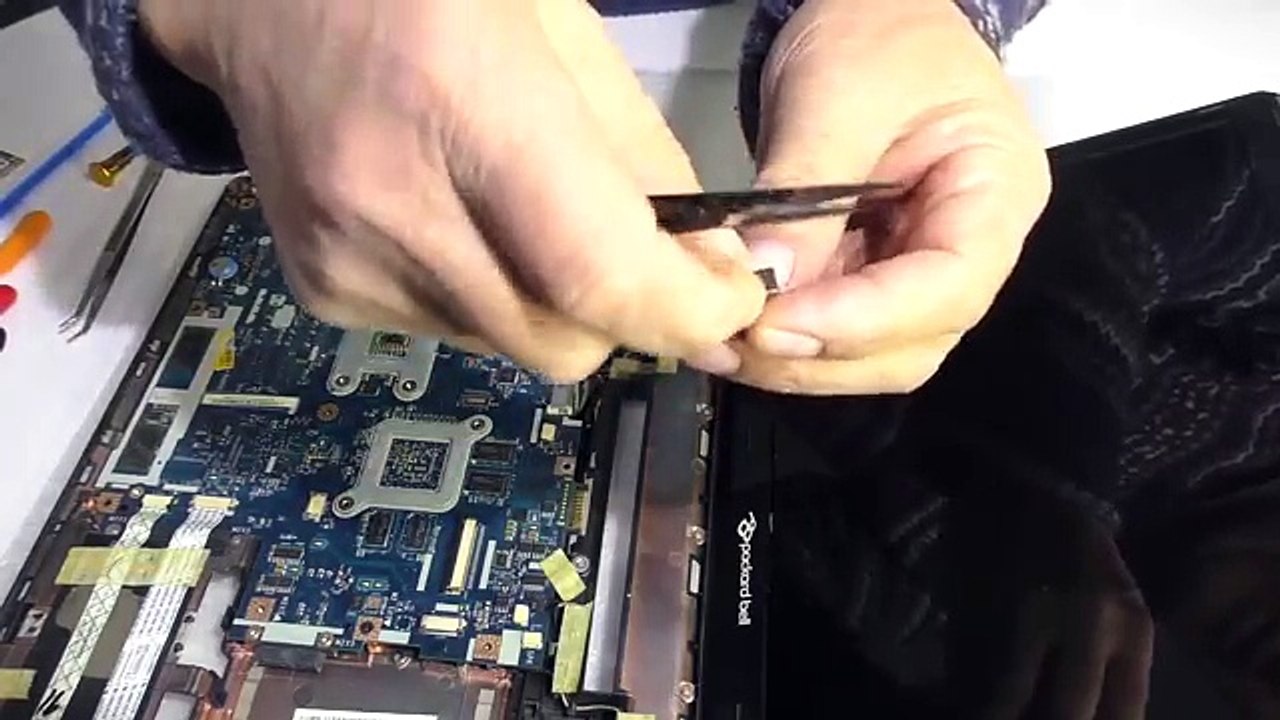 Notebook Şarj Soketi Tamiri (Sürpriz Yumurta )