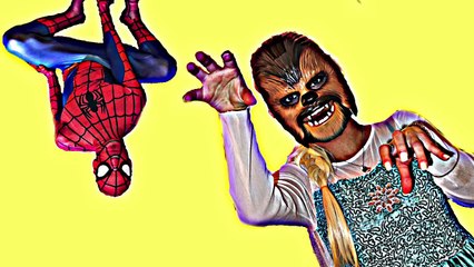 Elsa et Spiderman - Chewbacca Wookie Superhero Prank