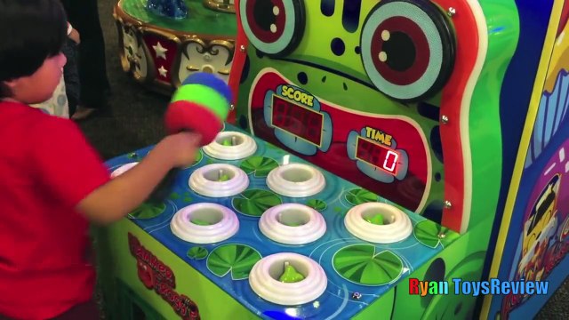 Chuck E Cheese Family Fun Indoor Games