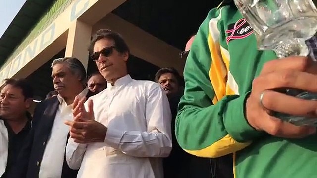 Imran Khan Addressing the Players at T20 Cricket Grand Finale