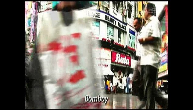 2006-09 A Kind Of Magic (UK documentary) with italian overvoice (first broadcast in Italy 01-01-2017)