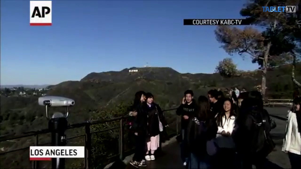 Los Angeles: Nad Hollywoodom sa niekoľko hodín týčil nápis 