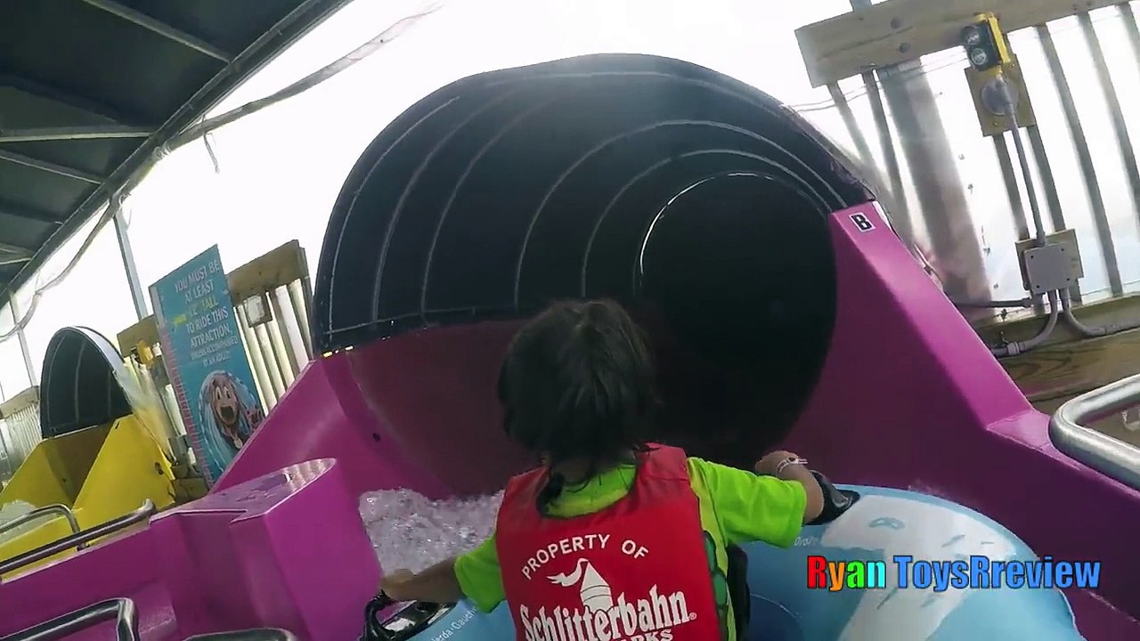 WATERPARK WAVE POOL Family Fun Outdoor Amusement Giant Waterslides  Ryan ToysRevie