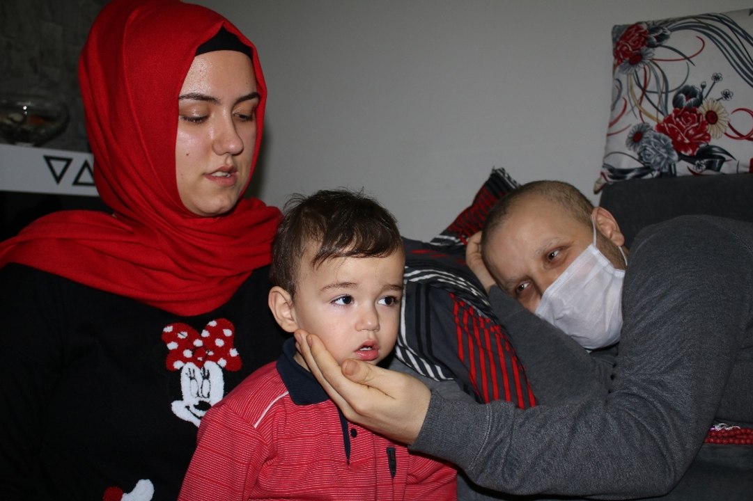 Çocuğuna daha fazla sarılabilmek için yardım bekliyor