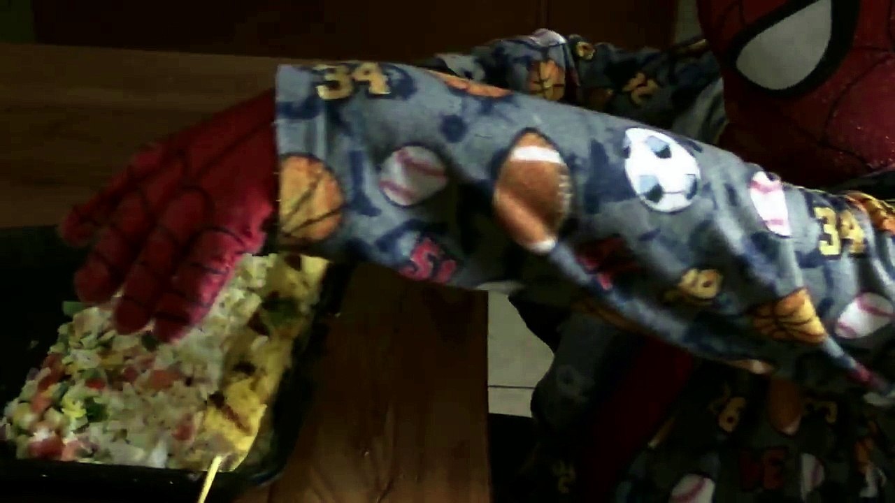 Spiderman Sleepwalking Nightmare! - Spiderman vs Pink Spidergirl vs Joker vs Venom - Superhero Team