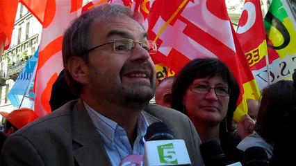 François Chérèque au départ de la manifestation parisienne le 12 octobre 2010