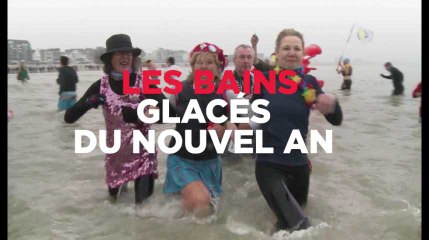 Ils se jettent dans l'eau glacée pour le Nouvel An