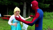 Frozen Elsa & Spiderman vs Genie! w_ Pink Spidergirl, Joker, Maleficent, Princess Anna & Giant Candy-Y0ZwNeU