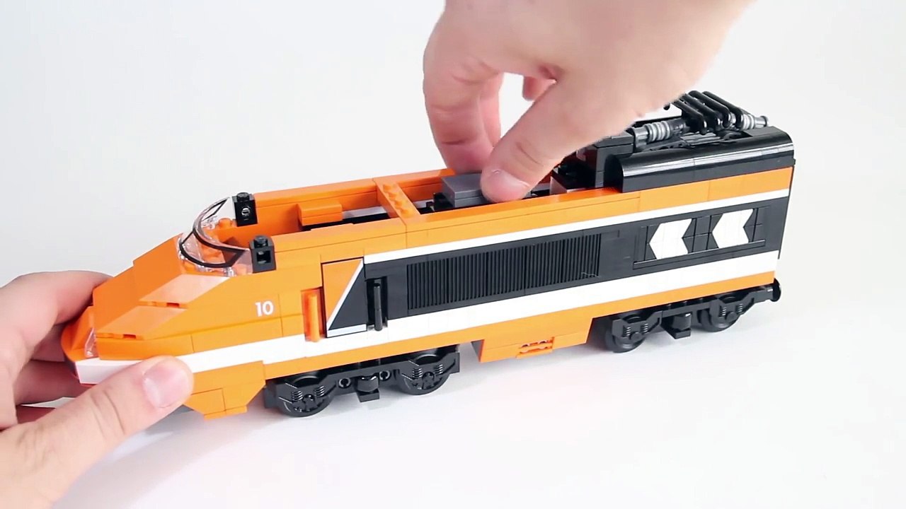 Motorized 2x Lego Horizon Express 10233!!!