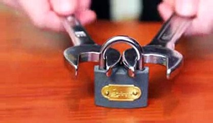 How to open a lock with a nut wrench. - Video Dailymotion
