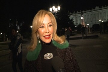 Carmen Lomana estrena el 2017 enamorada