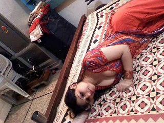 Pakistani Girl Romantic Mood Call