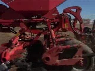 Kuhn : TCS et déchaumage (2007)