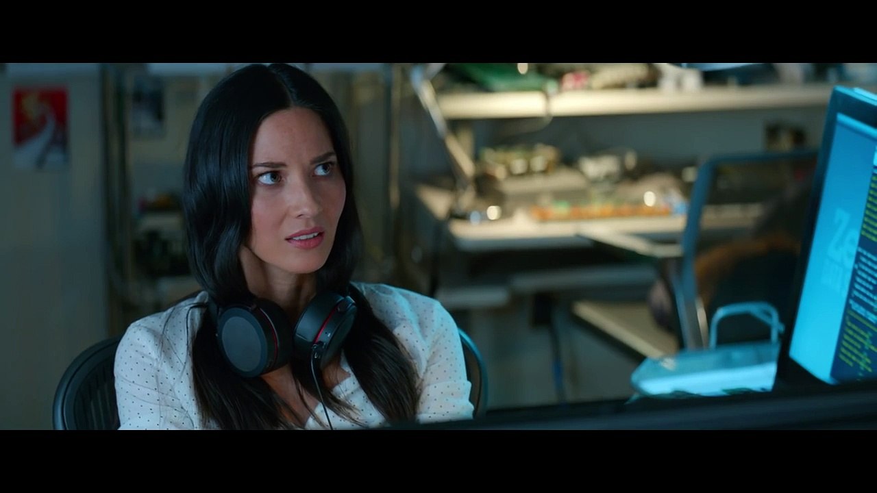 Office Christmas Party Movie CLIP - Skinny Jeans (2016) - Olivia Munn Movie