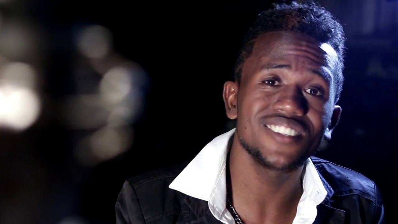 GAIA ft DAVALT    -     ADALA AMINAO   (Gasy HD 2017)