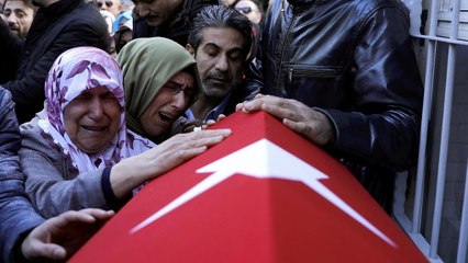 Ataque de Istambul: Funerais de vítimas islâmicas já estão a decorrer