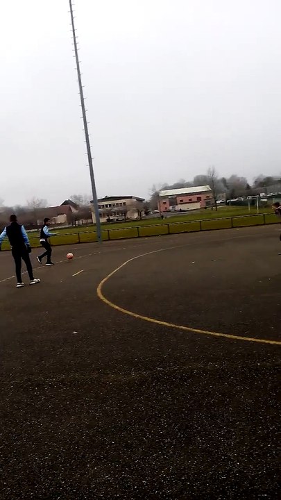 On voit qu'Anthony n'est pas le plus douer lol!!