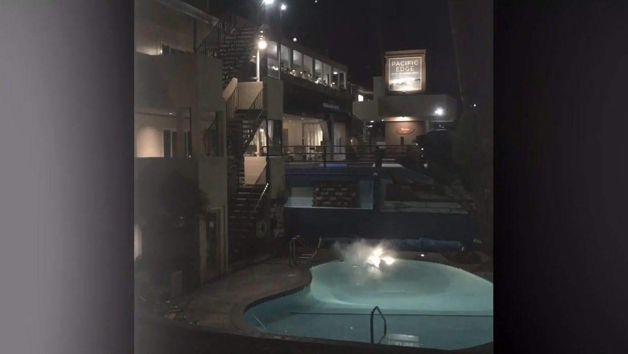 Le fou qui saute dans les piscines s'est raté.