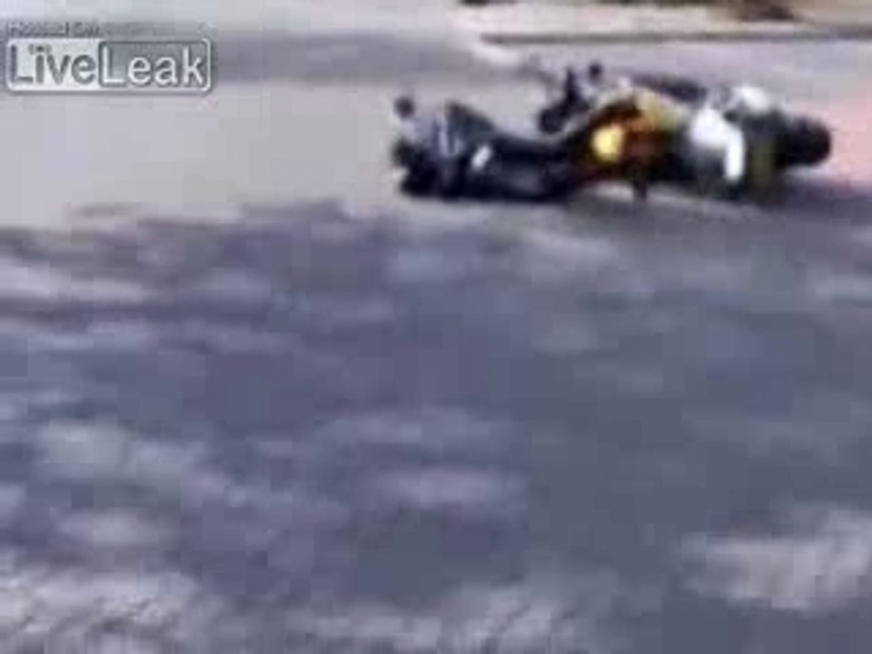 accident bete j'avoue mdr le type