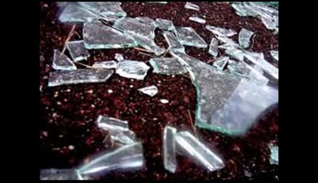 Gerçek  cam kırığı sesi