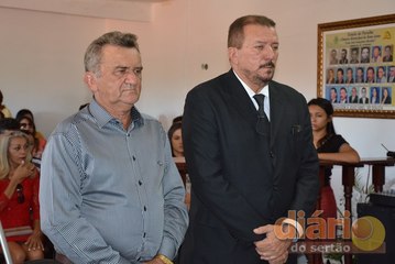 Roberto Bayma toma posse para segundo mandato em Bom Jesus-PB