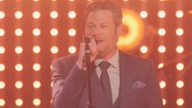 Blake Shelton Performs ‘A Guy With A Girl’ At NYE Celebration