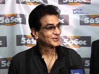 Jeetendra: 'NO WHITE SHOES!! Only white shirts now...'