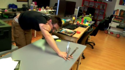 Chơi với dao cũng là cả một nghệ thuật