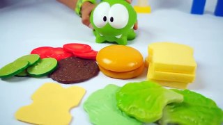 Om Nom Monster Frog - YUMMY! Burger & Sandwich Game! (Cut The Rope) Food Safety Video for Children