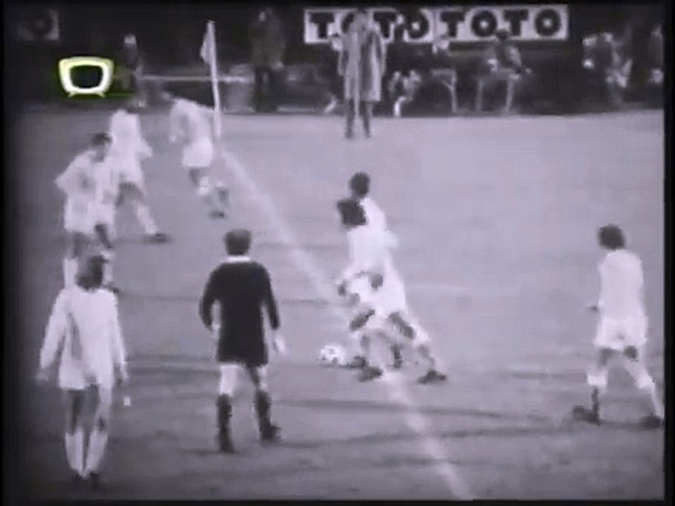 07.11.1973 - 1973-1974 European Champion Clubs' Cup 2nd Round 2nd Leg Ujpesti Dozsa 2-0 Benfica