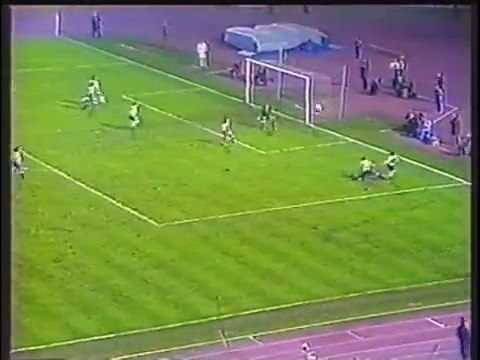 05.11.1975 - 1975-1976 UEFA Cup Winners' Cup 2nd Round 2nd Leg Eintracht Frankfurt 1-0 Atletico Madrid