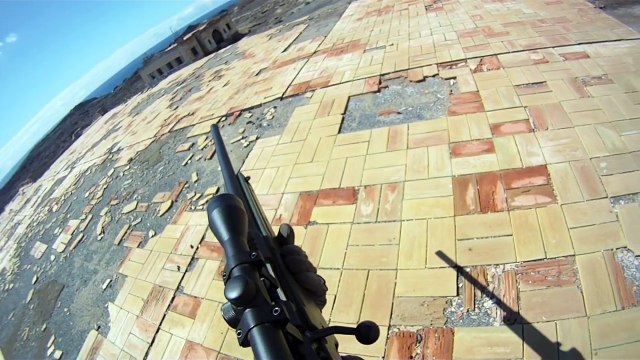 Tomber d'un immeuble en plein combat d'airsoft.. FAIL