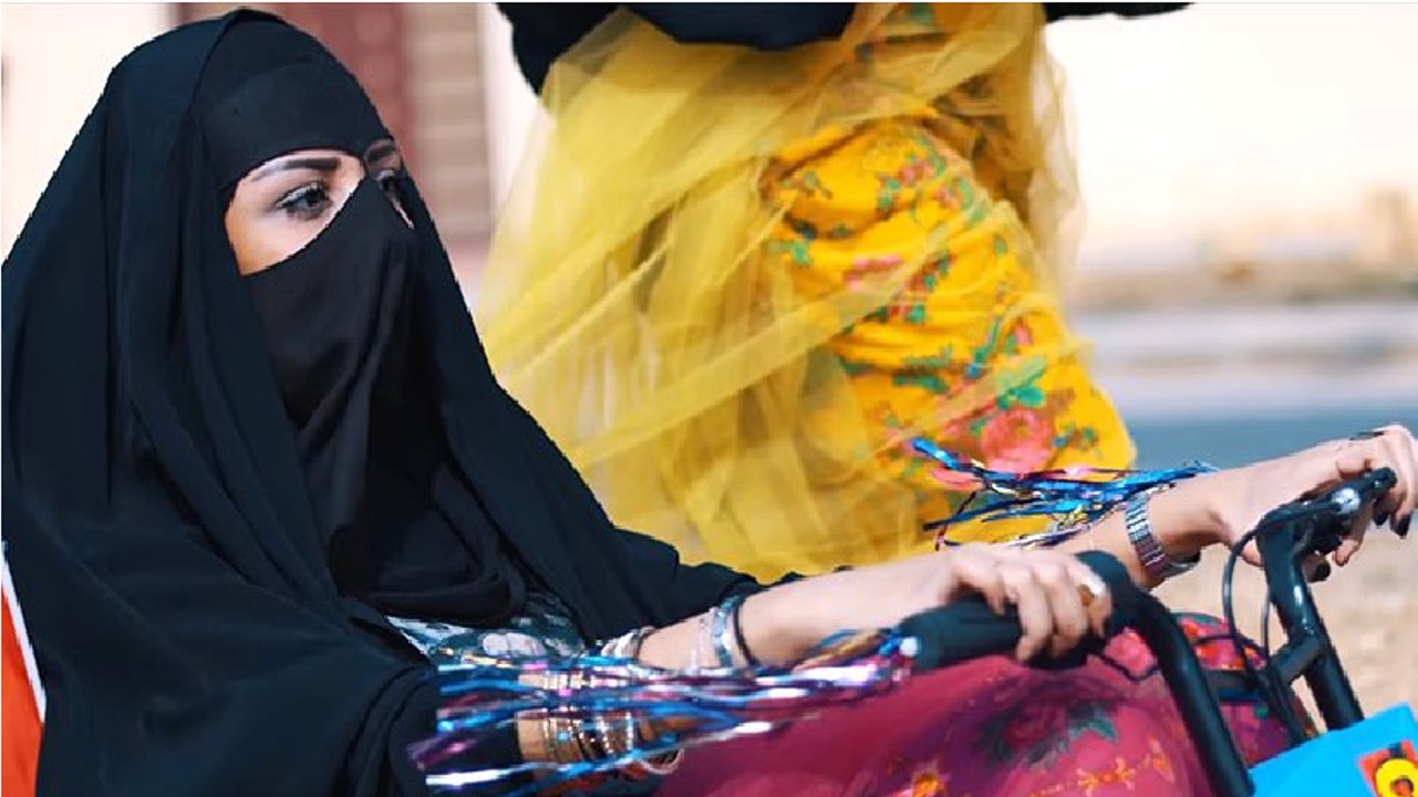 Saudi women dancing, skating, playing basketball and singing in viral video