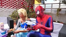 Elsa Frozen torna-se um unicórnio w Spiderman vs Maleficent & Joker, Hulk Real, Super heróis cômicos