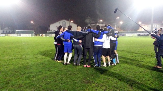 La joie des joueurs de la Jeanne d'Arc de Biarritz à la fin de l'entraînement avant la réception des pros de Rennes