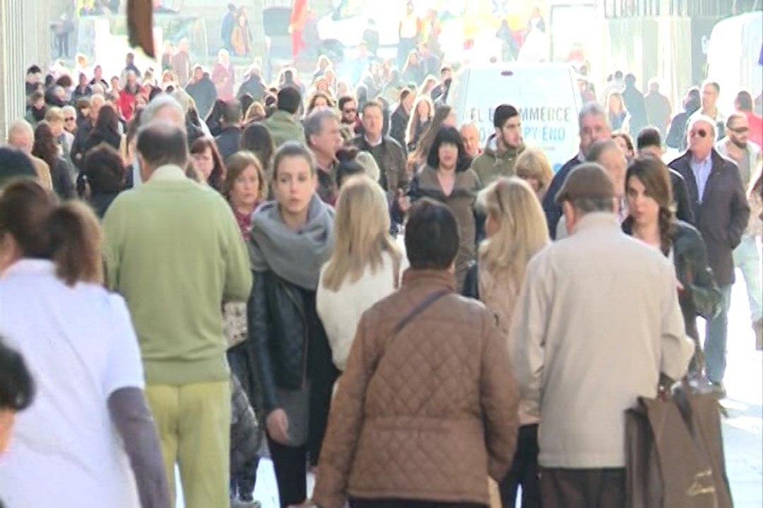 La confianza del consumidor cierra 2016 en máximos